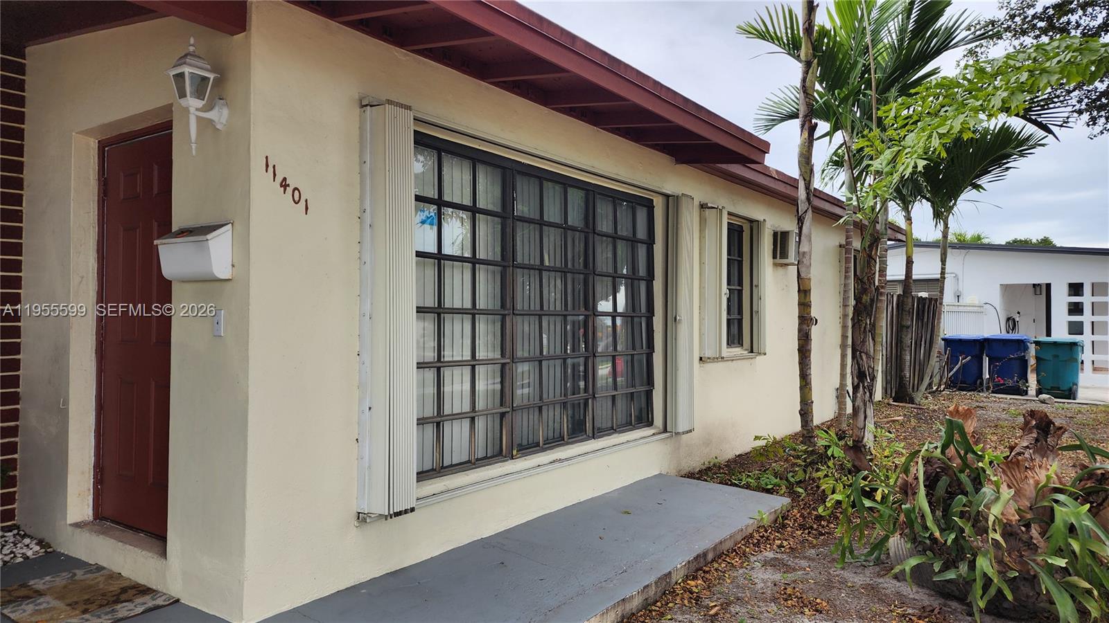 11401 Southwest 57th Street Miami, FL 33173 - Photo 26 of 35 accordion shutters