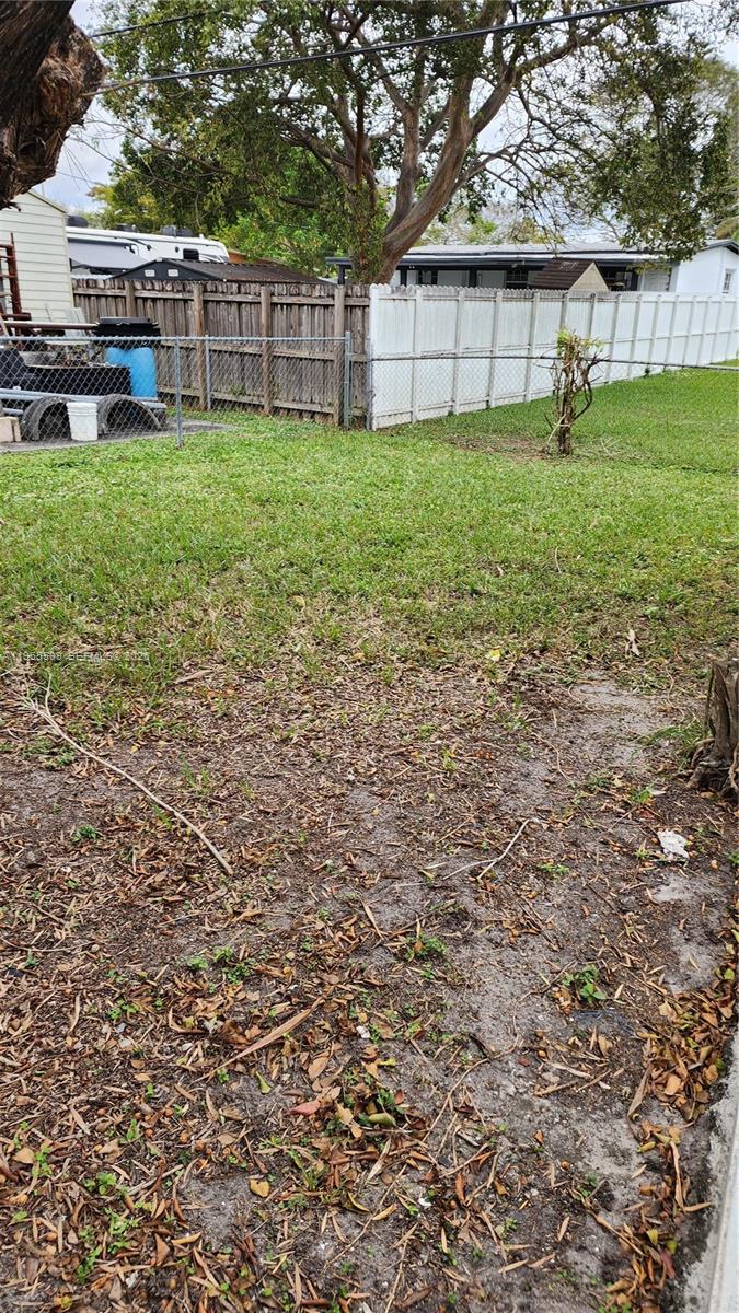 11401 Southwest 57th Street Miami, FL 33173 - Photo 32 of 35