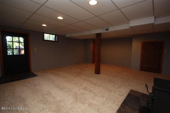 2405 Dickeys Mill Road Leitchfield, KY 42754 - Photo 30 of 42 family rm lower 11 (Small)