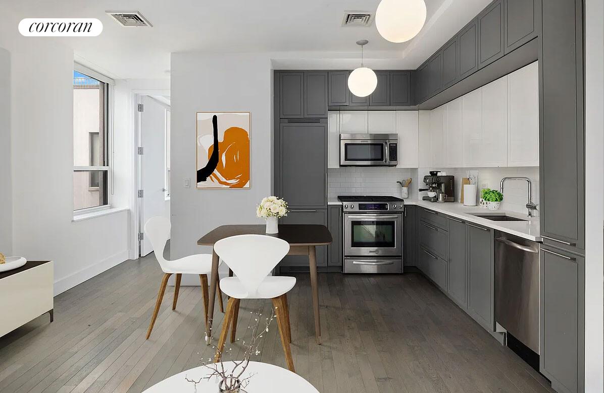 416 West 52nd Street, Unit 704 Manhattan, NY 10019 - Photo 3 of 21