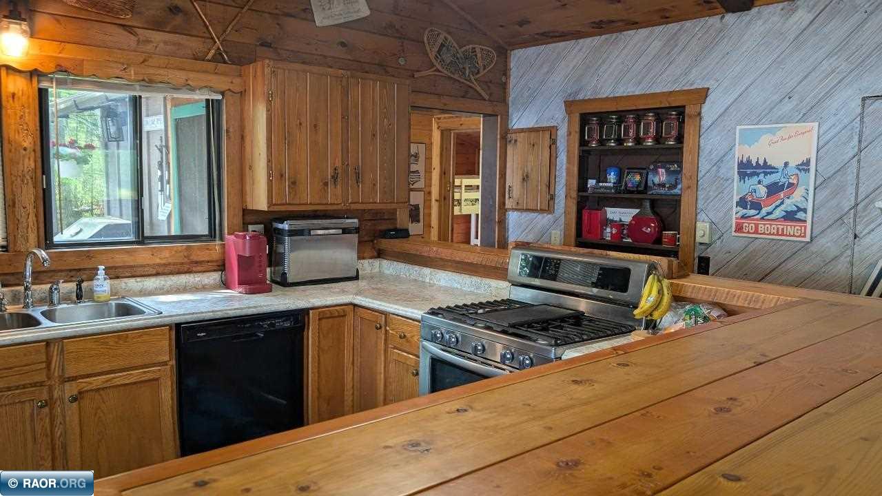 8119 Muskego Point Orr, MN 55771 - Photo 10 of 42