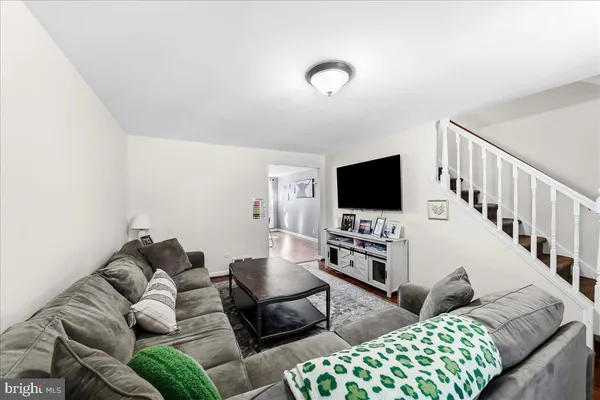 $219,900 | 2313 Delmar Drive, Folcroft, PA 19032