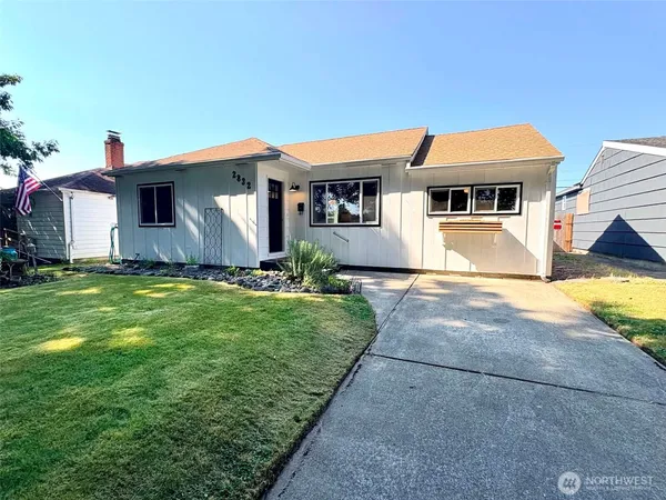 $389,900 | 2832 Louisiana Street, Longview, WA 98632
