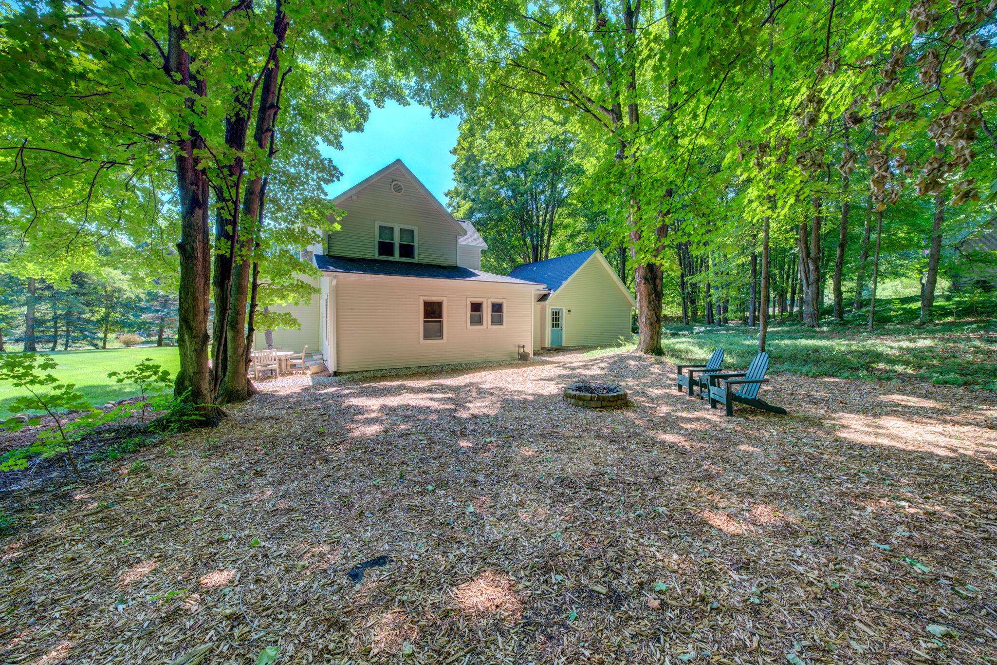 9601 Stone House Road Suttons Bay, MI 49682 - Photo 67 of 91 1925924-ff386bba-8db5-4f11-ba95-e1ed71d76cba.JPG
