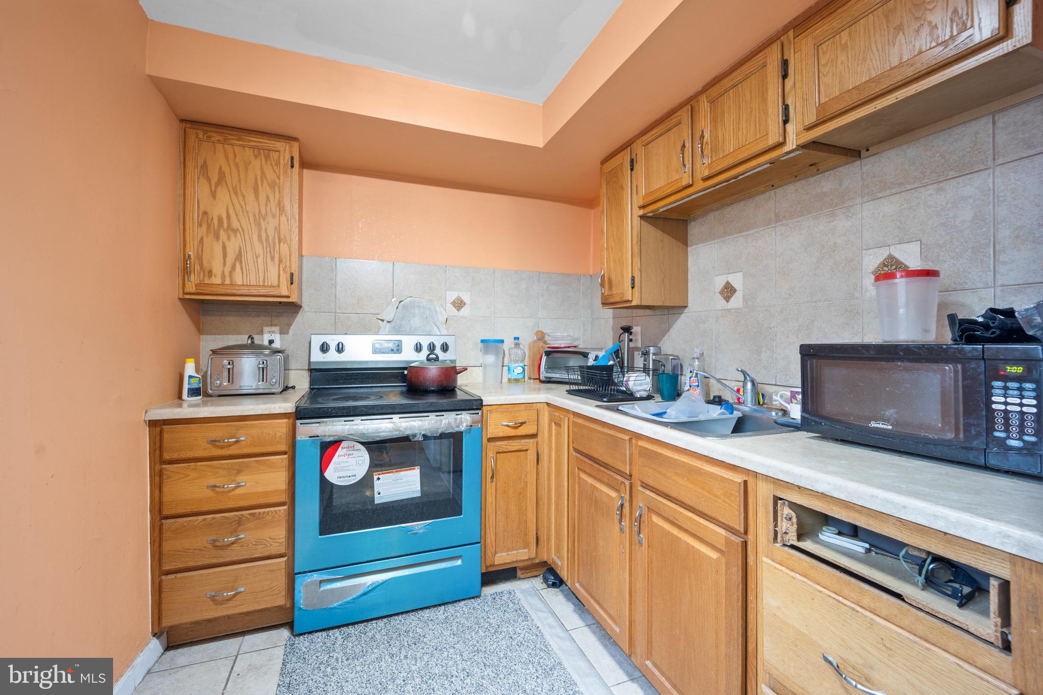 9120 Ryerson Road Philadelphia, PA 19114 - Photo 18 of 27