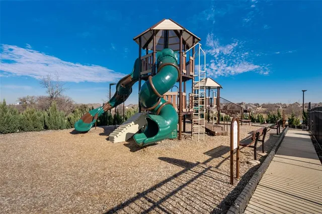 a view of a house with swimming pool