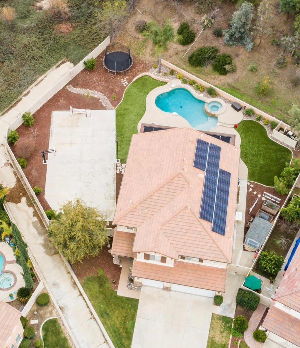 34063 Abbey Road Temecula, CA 92592 - Photo 28 of 33 a view of balcony