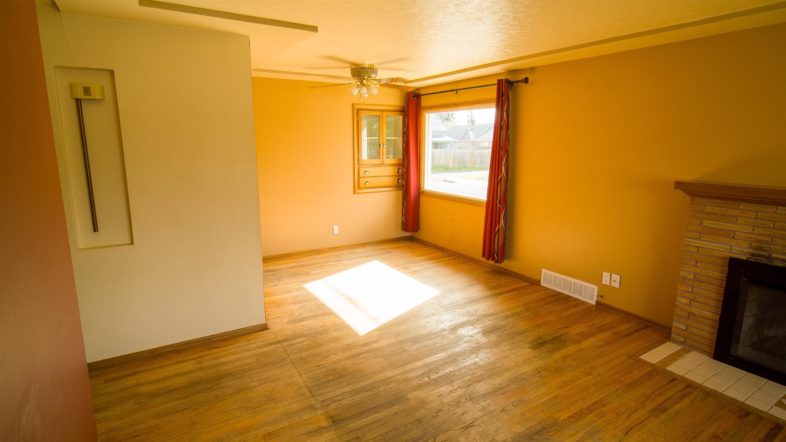 604 East Queen Avenue Spokane, WA 99207 - Photo 12 of 41
