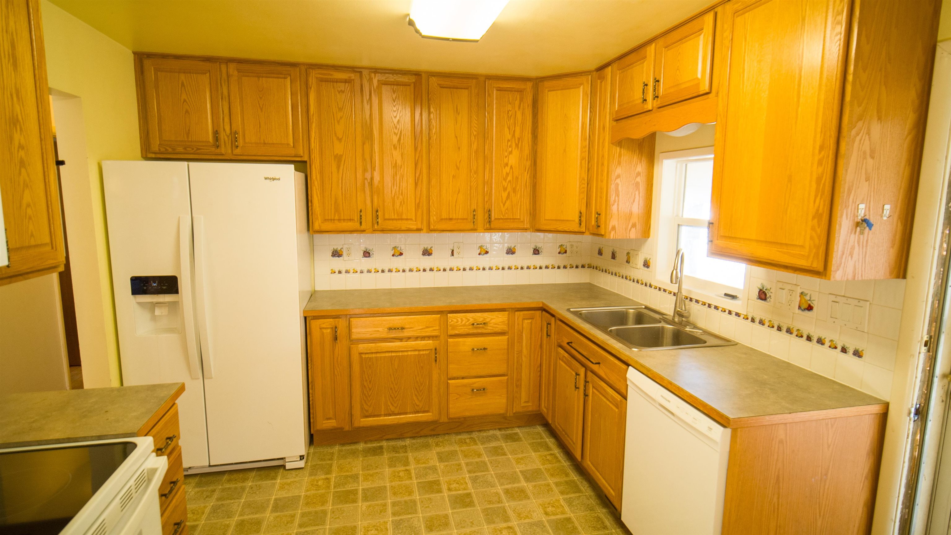 604 East Queen Avenue Spokane, WA 99207 - Photo 14 of 41