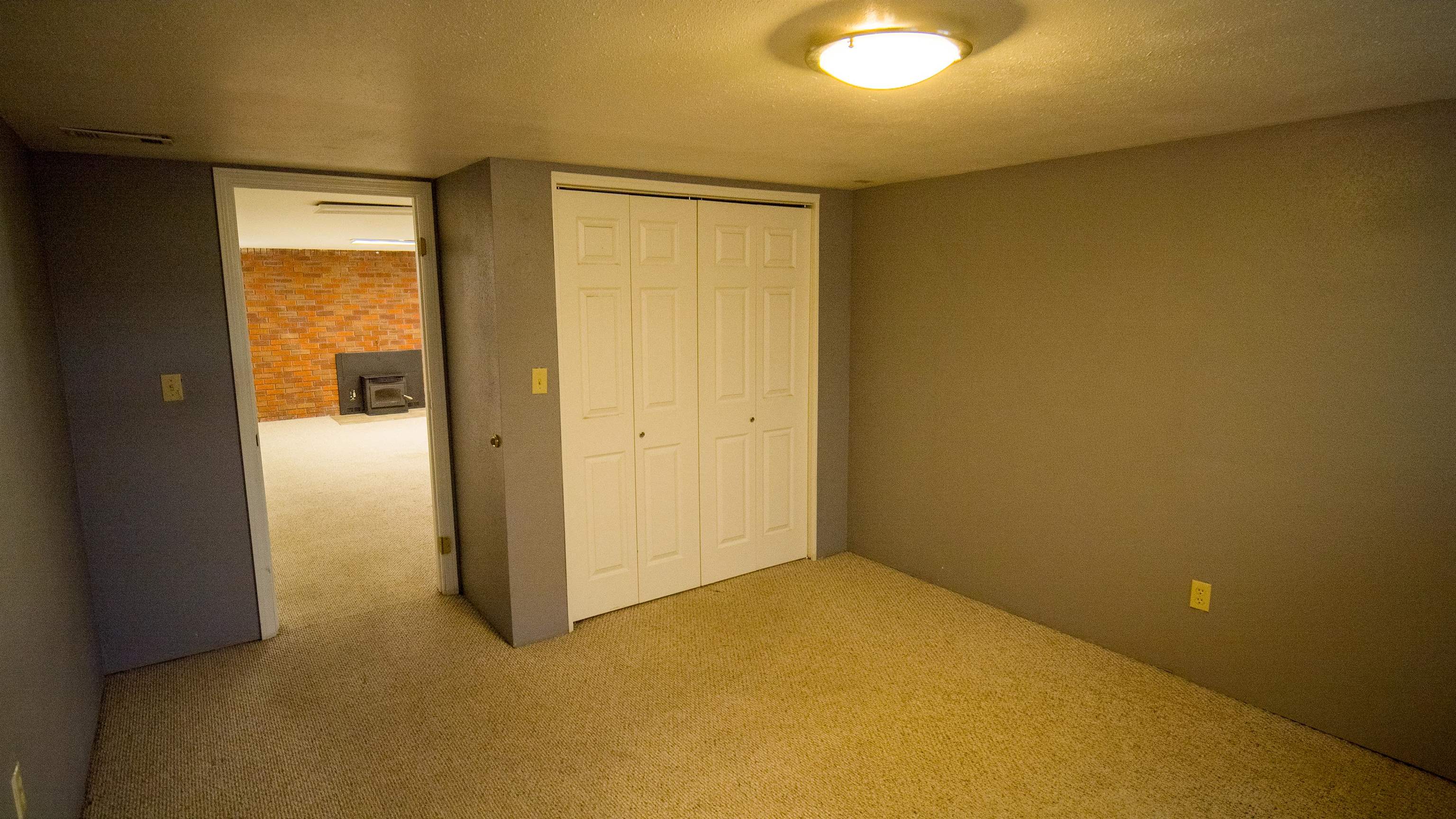 604 East Queen Avenue Spokane, WA 99207 - Photo 29 of 41