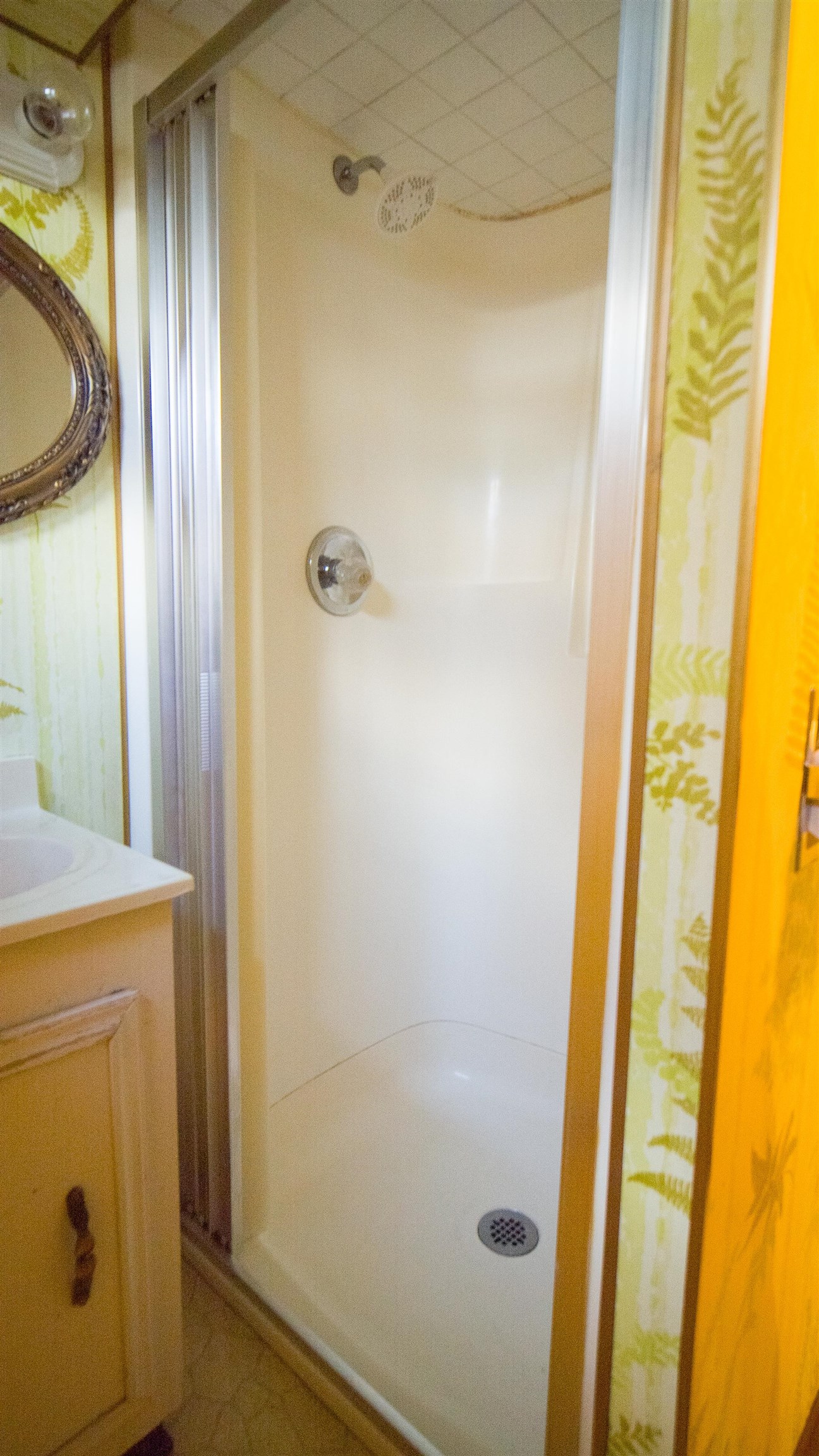 604 East Queen Avenue Spokane, WA 99207 - Photo 31 of 41