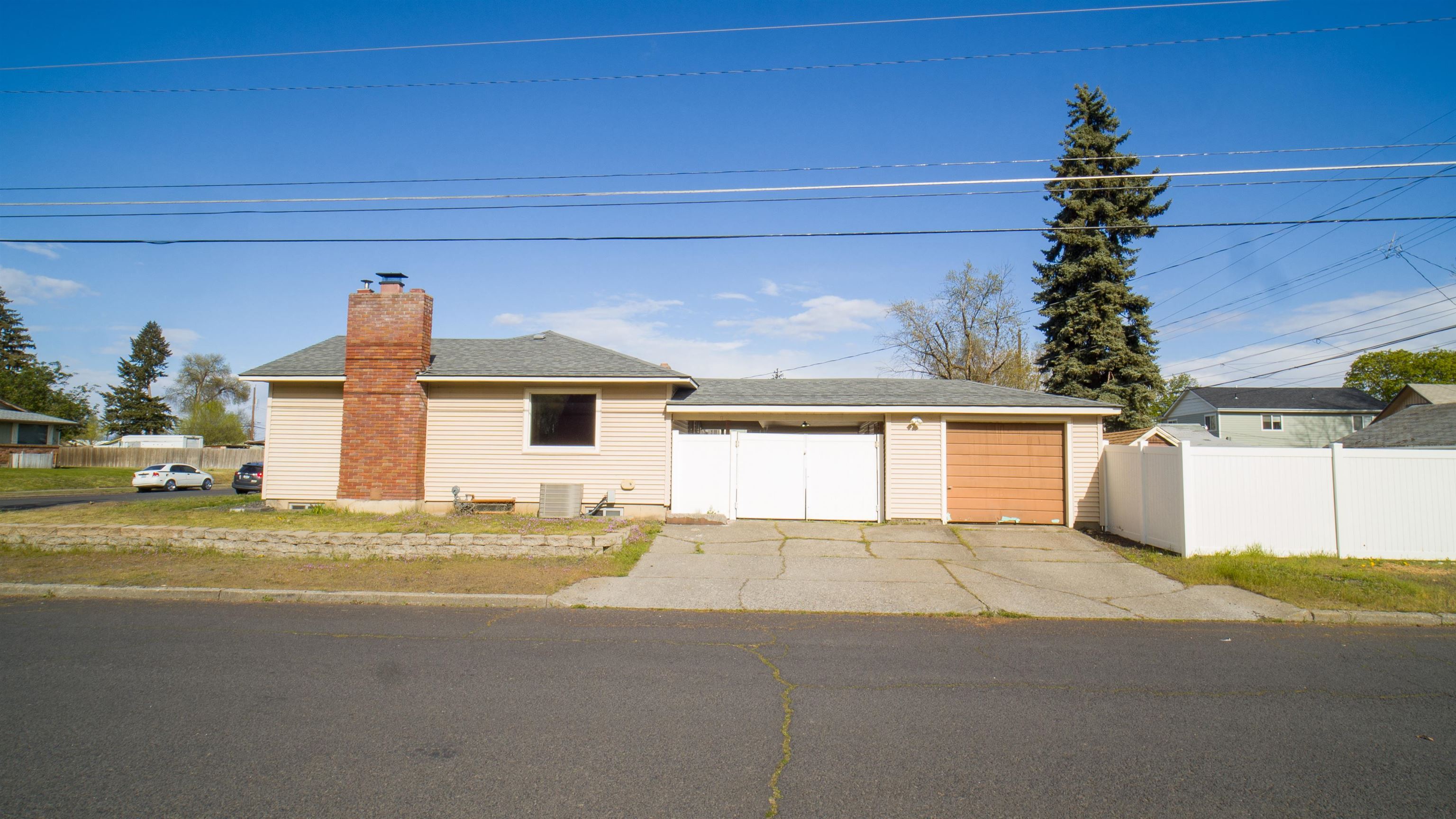 604 East Queen Avenue Spokane, WA 99207 - Photo 6 of 41