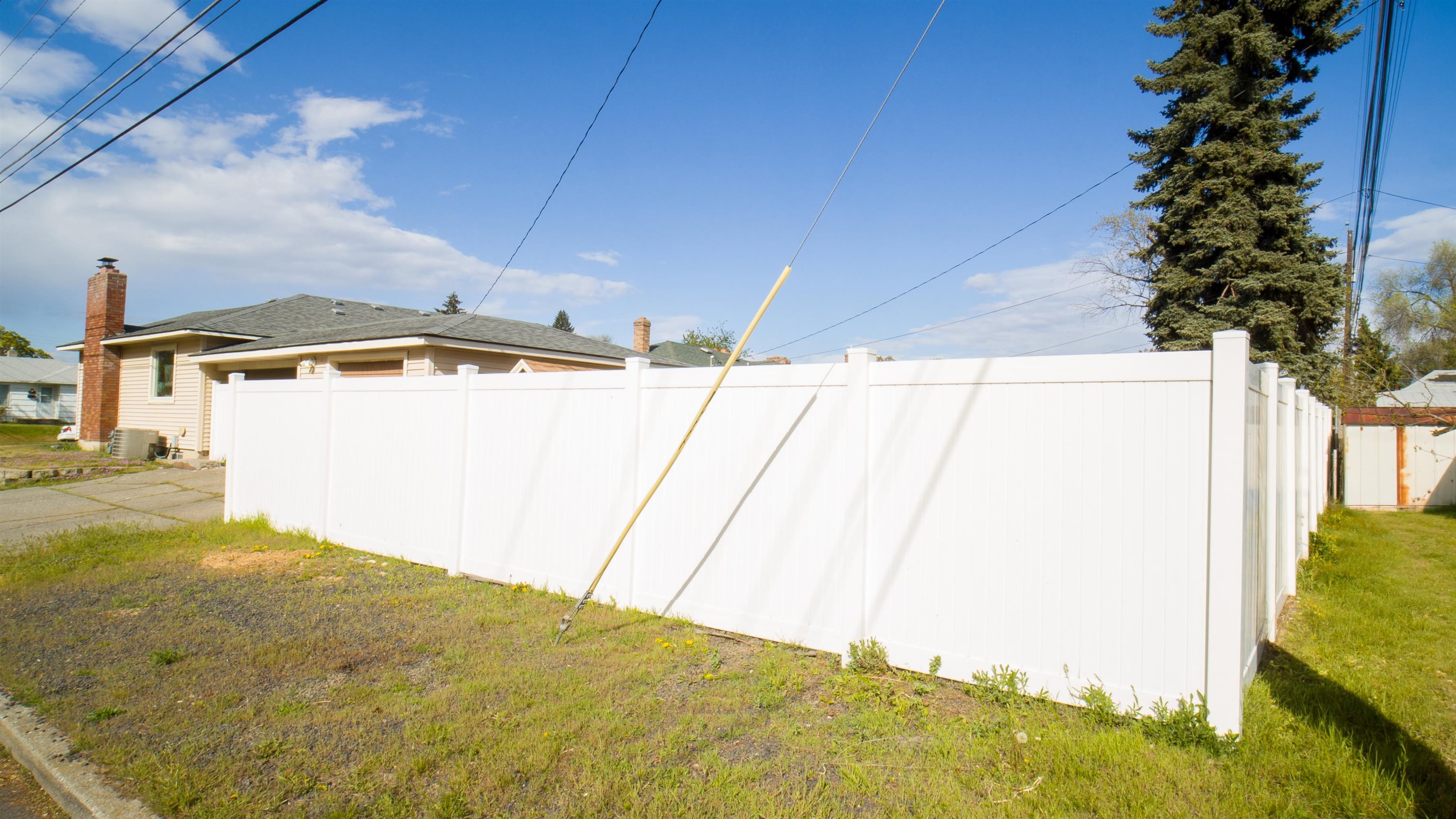 604 East Queen Avenue Spokane, WA 99207 - Photo 7 of 41