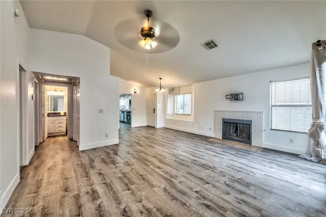 $2,000 | 7219 Nordic Lights Drive, Las Vegas, NV 89119