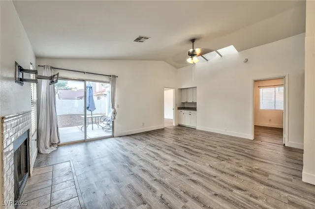 $2,000 | 7219 Nordic Lights Drive, Las Vegas, NV 89119