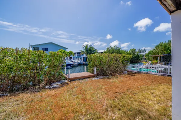 $698,800 | 29048 Iris Drive, Big Pine Key, FL 33043