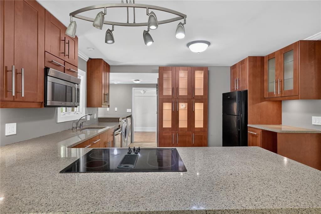 6858 Brandon Mill Road Northwest Sandy Springs, GA 30328 - Photo 8 of 25