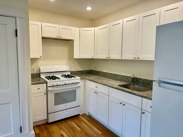 $2,050 | 24 Brook Road, Unit 3, Quincy, MA 02169