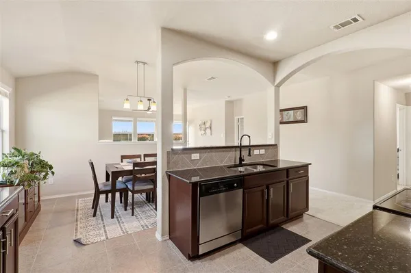 $285,000 | 500 Austin Lane, Lavon, TX 75166