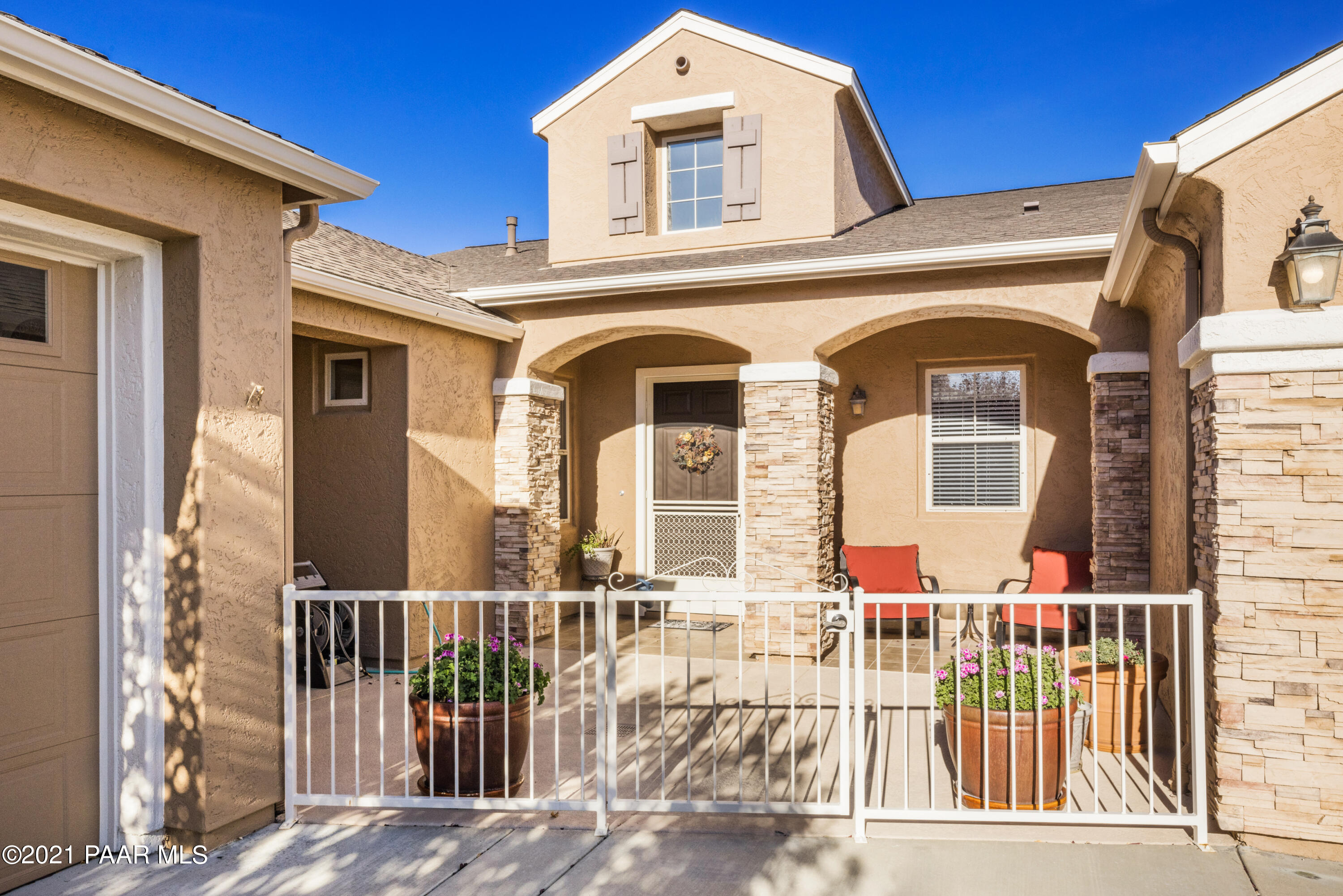 007_Front Entry