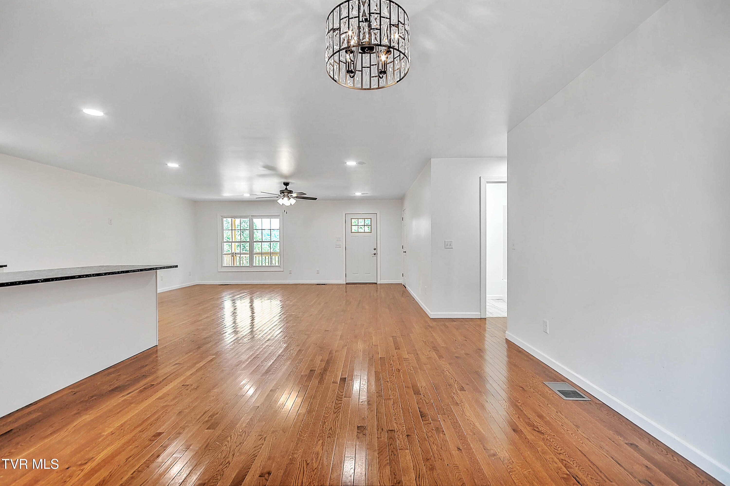 476 Norris Road Butler, TN 37640 - Photo 12 of 43 476 Norris DST-12