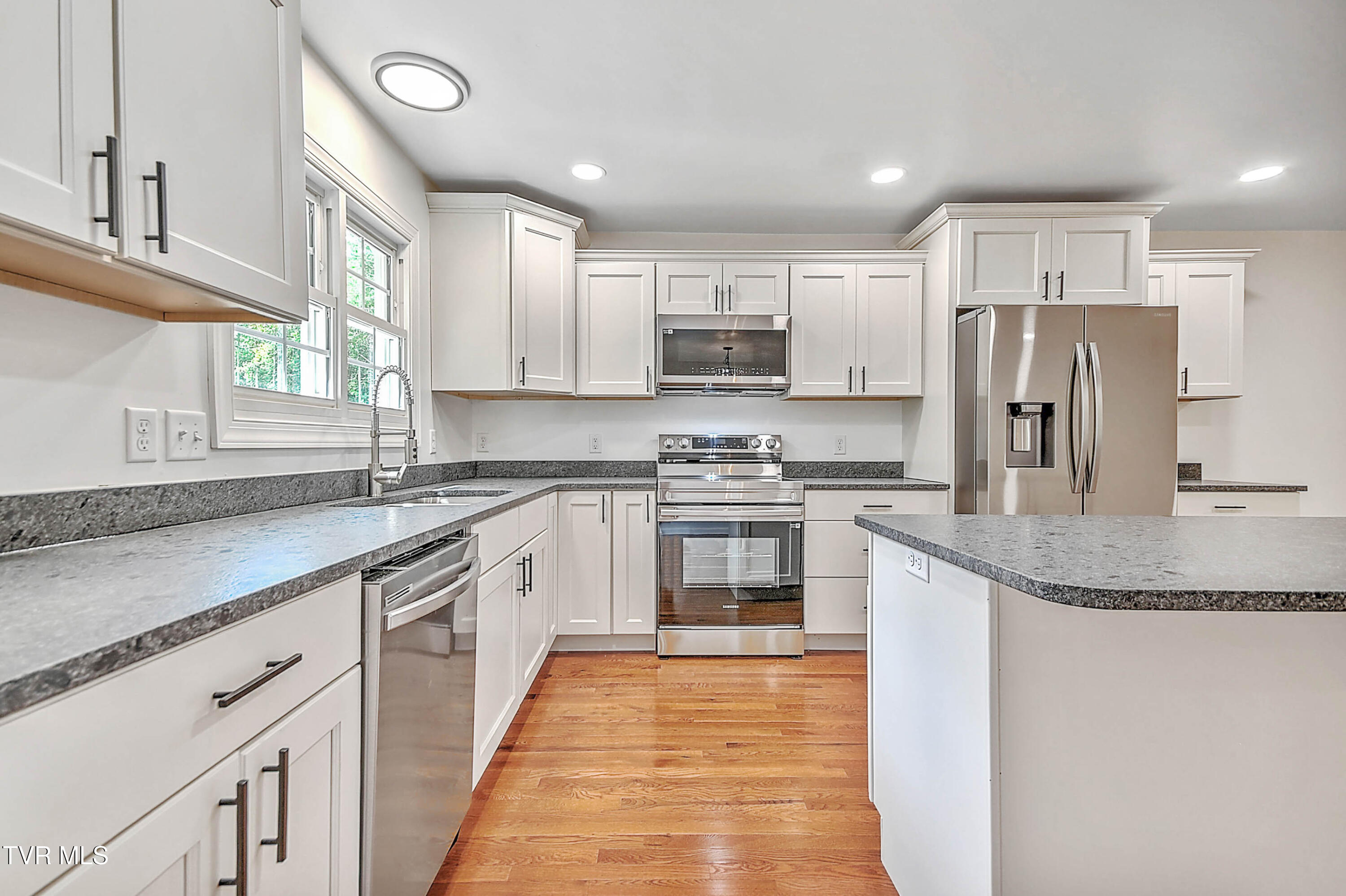 476 Norris Road Butler, TN 37640 - Photo 14 of 43 476 Norris DST-14