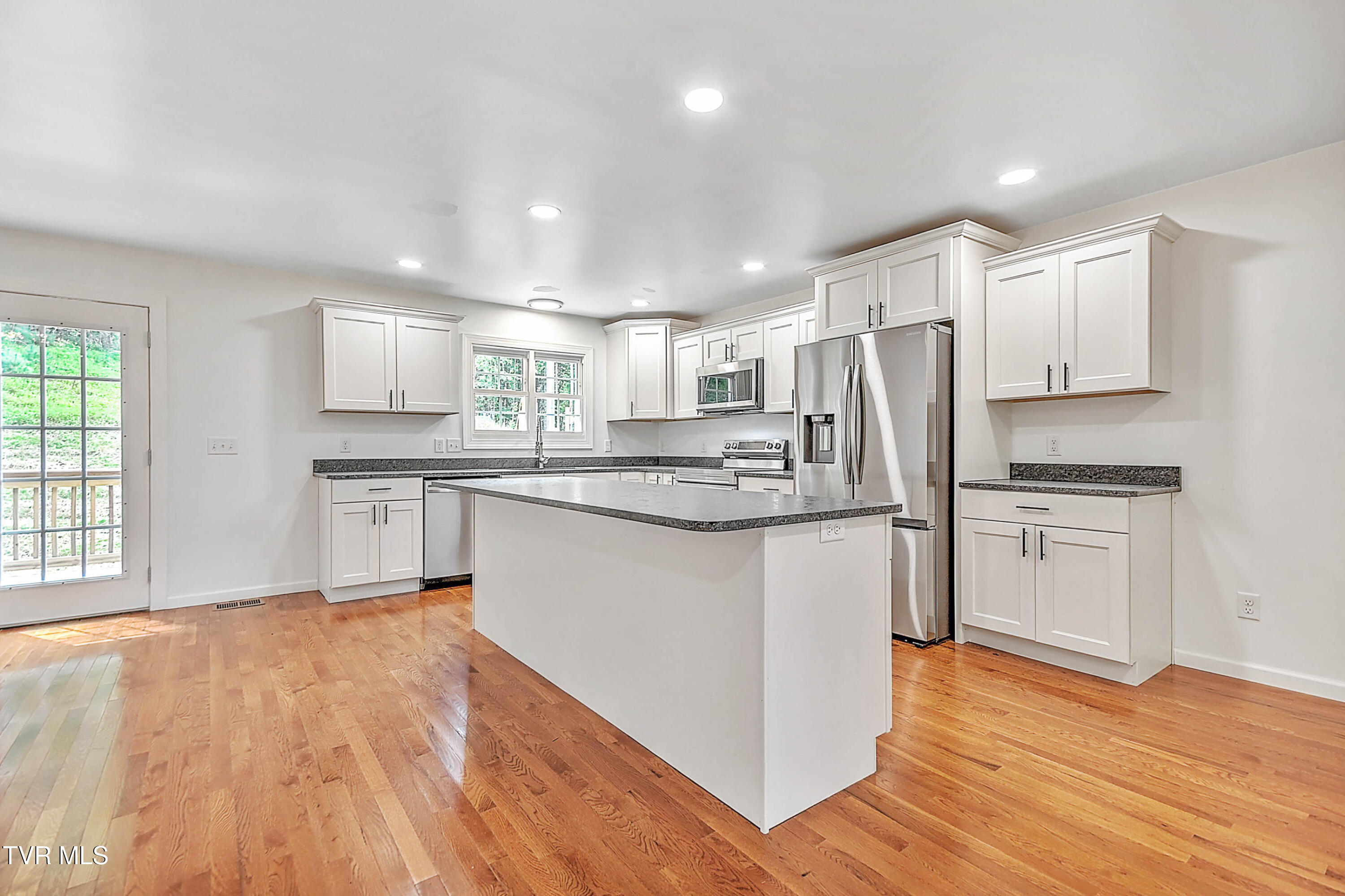 476 Norris Road Butler, TN 37640 - Photo 15 of 43 476 Norris DST-15