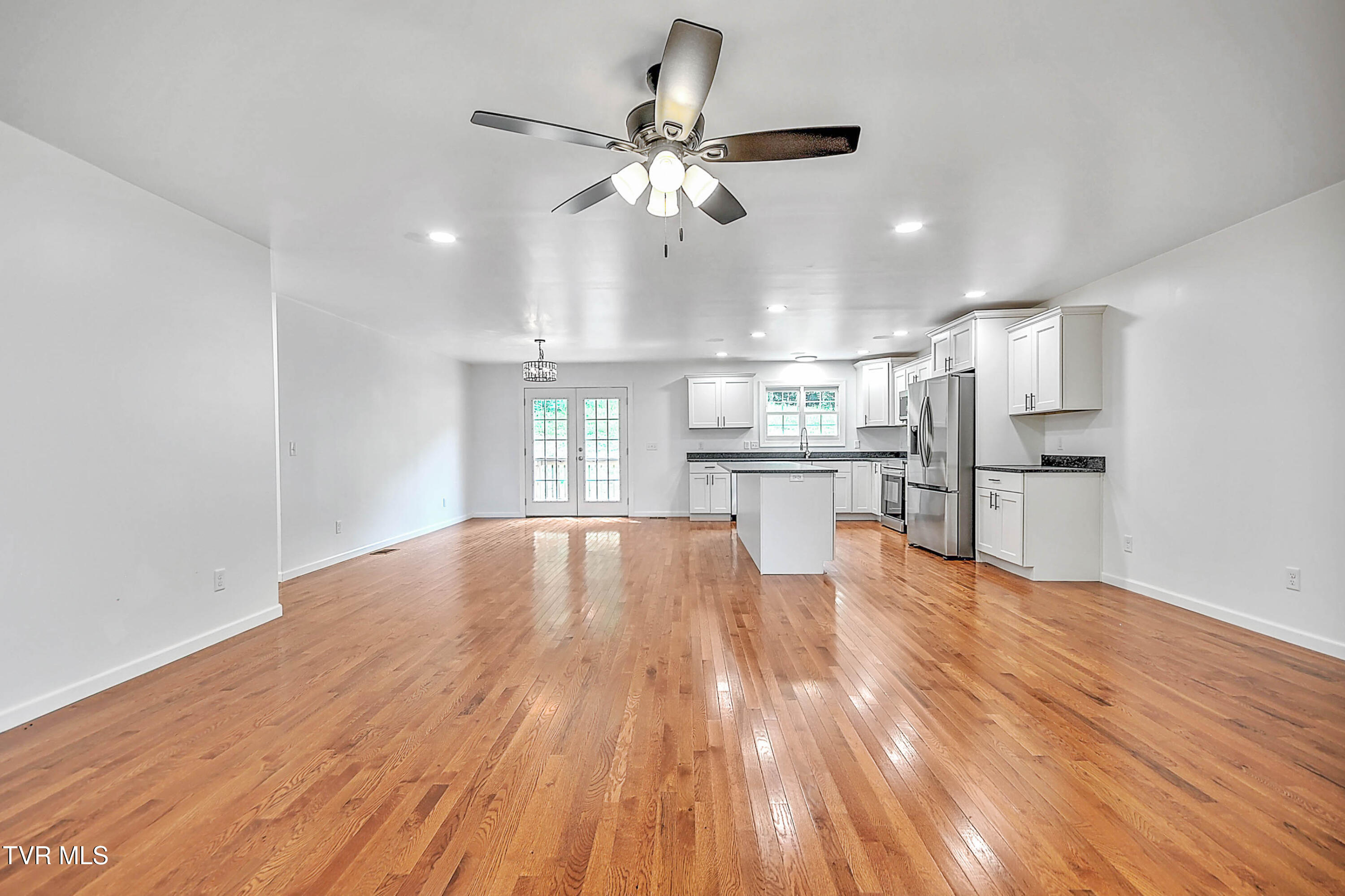 476 Norris Road Butler, TN 37640 - Photo 6 of 43 476 Norris DST-6