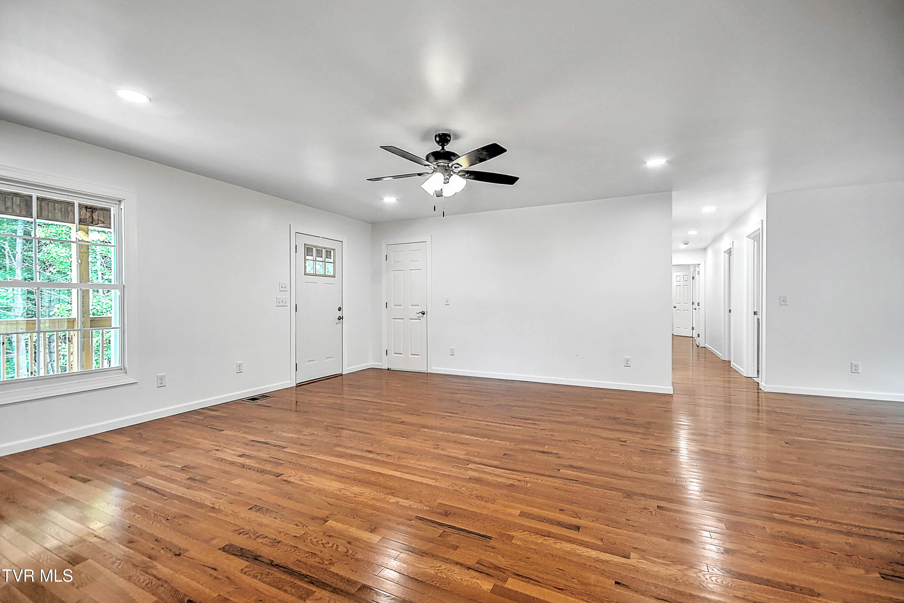 476 Norris Road Butler, TN 37640 - Photo 9 of 43 476 Norris DST-9