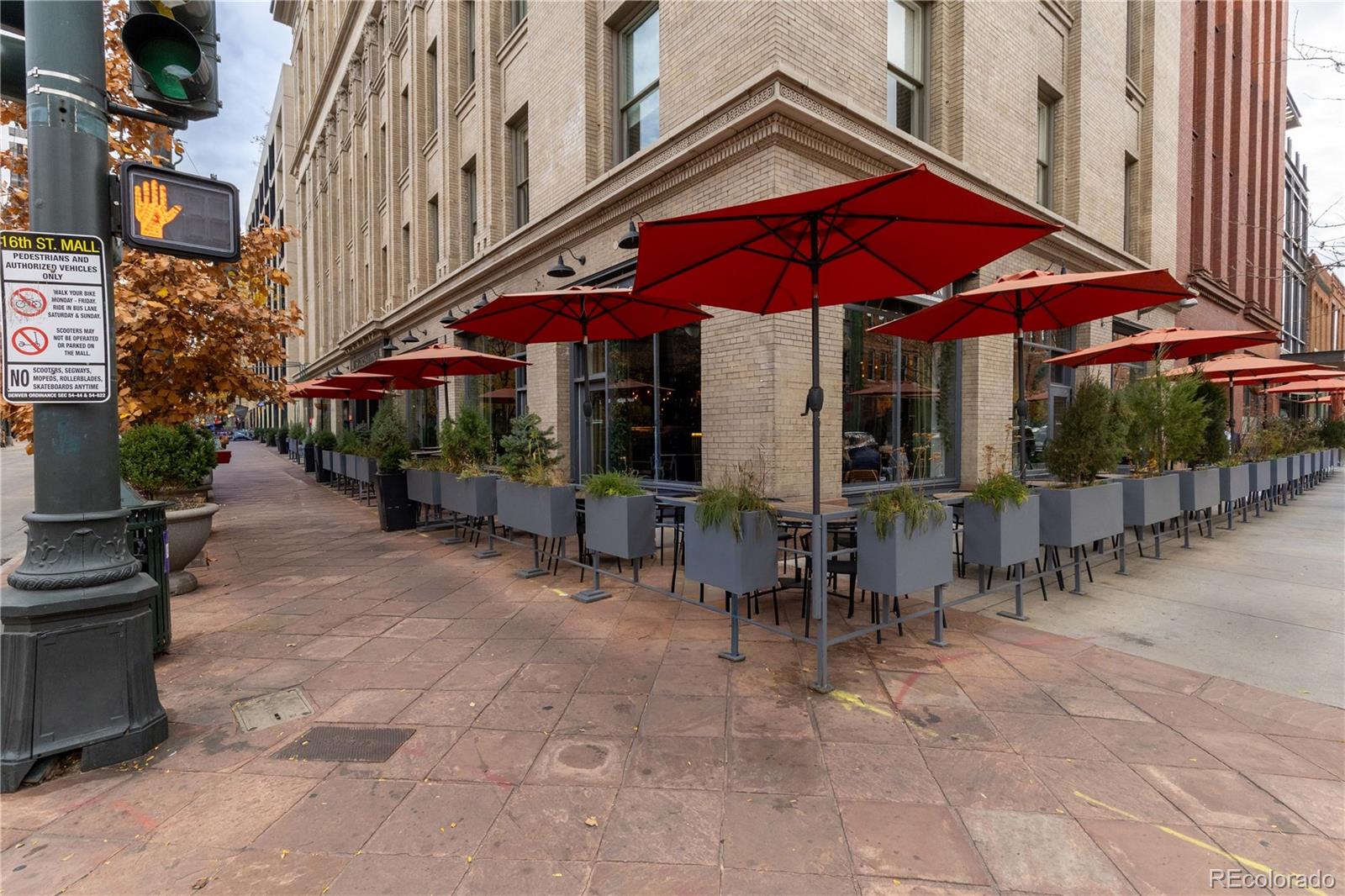 1616 14th Street, Unit 4A Denver, CO 80202 - Photo 36 of 43 a view of street with sitting area
