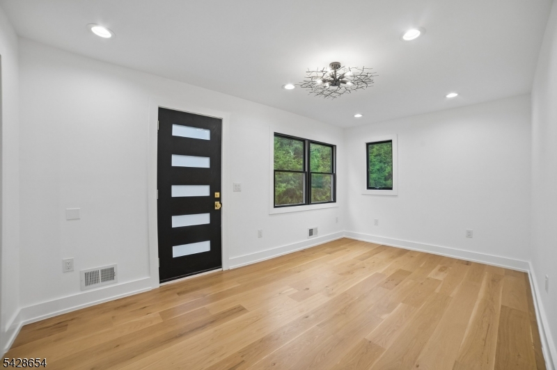 148 Great Hills Road Short Hills, NJ 07078 - Photo 18 of 48