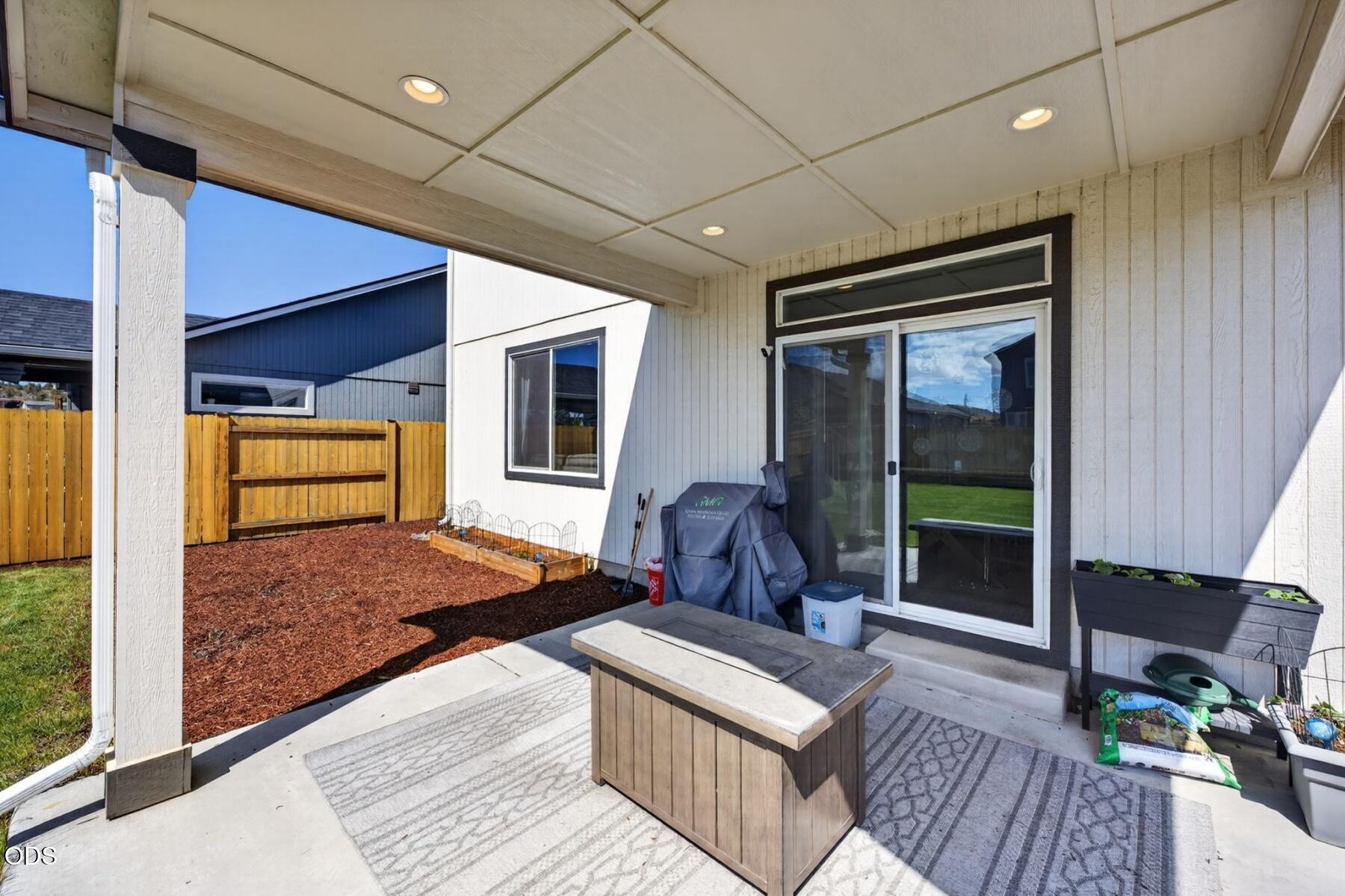 3461 Northwest 9th Street Redmond, OR 97756 - Photo 36 of 42