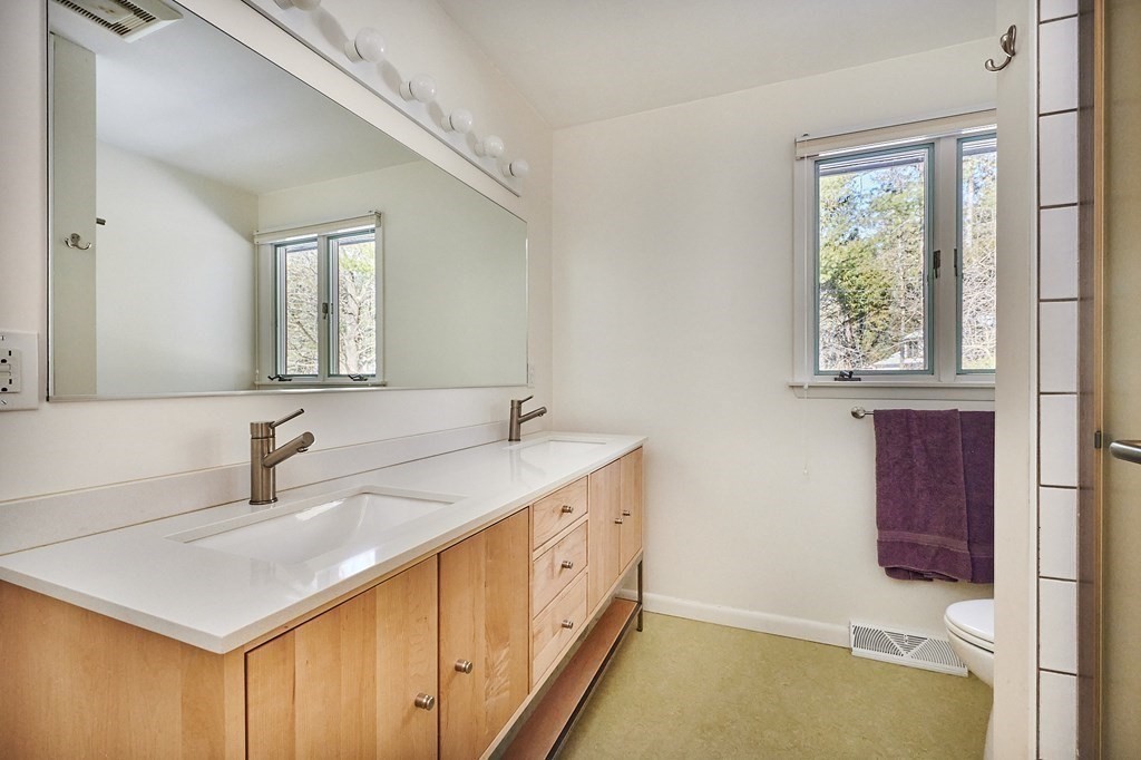 515 Station Road Amherst, MA 01002 - Photo 23 of 42