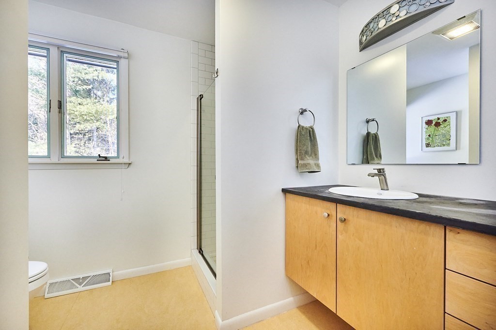 515 Station Road Amherst, MA 01002 - Photo 28 of 42