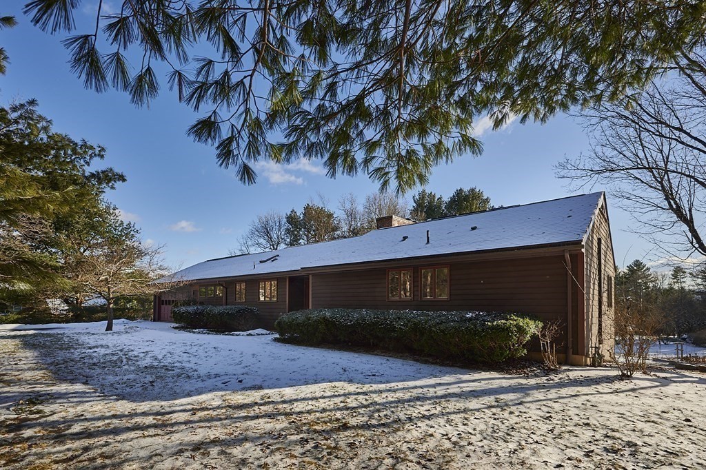 515 Station Road Amherst, MA 01002 - Photo 5 of 42