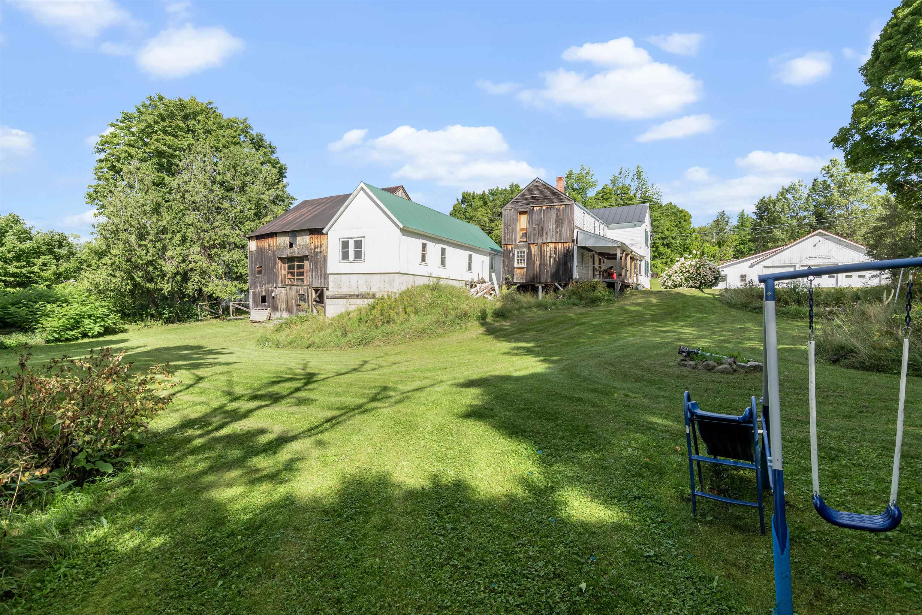 476 Highway 25 Topsham, VT 05086 - Photo 4 of 47