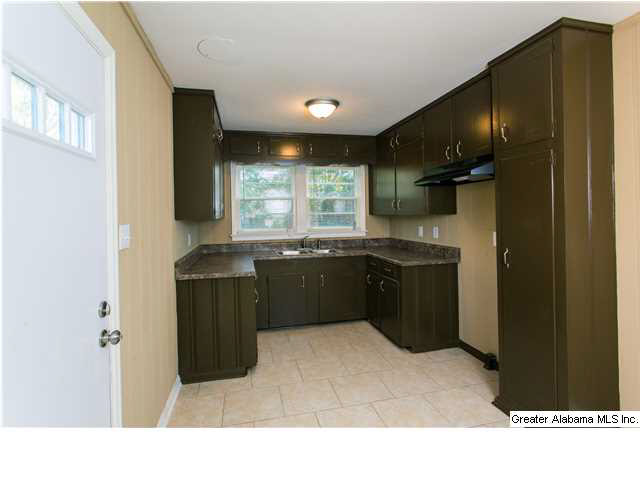 800 Martinwood Road Birmingham, AL 35235 - Photo 15 of 25