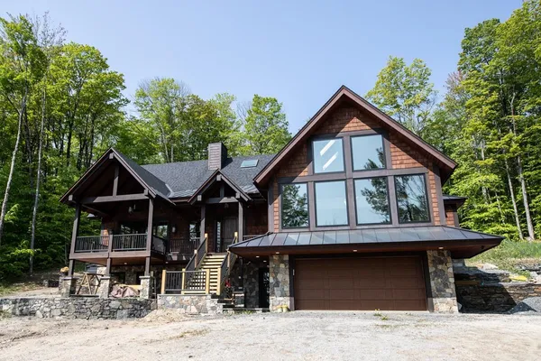 $2,650,000 | 113 North Village Road, Ludlow, VT 05149