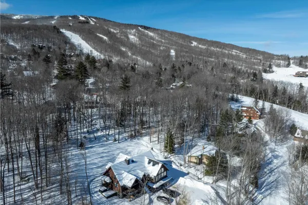 $2,650,000 | 113 North Village Road, Ludlow, VT 05149