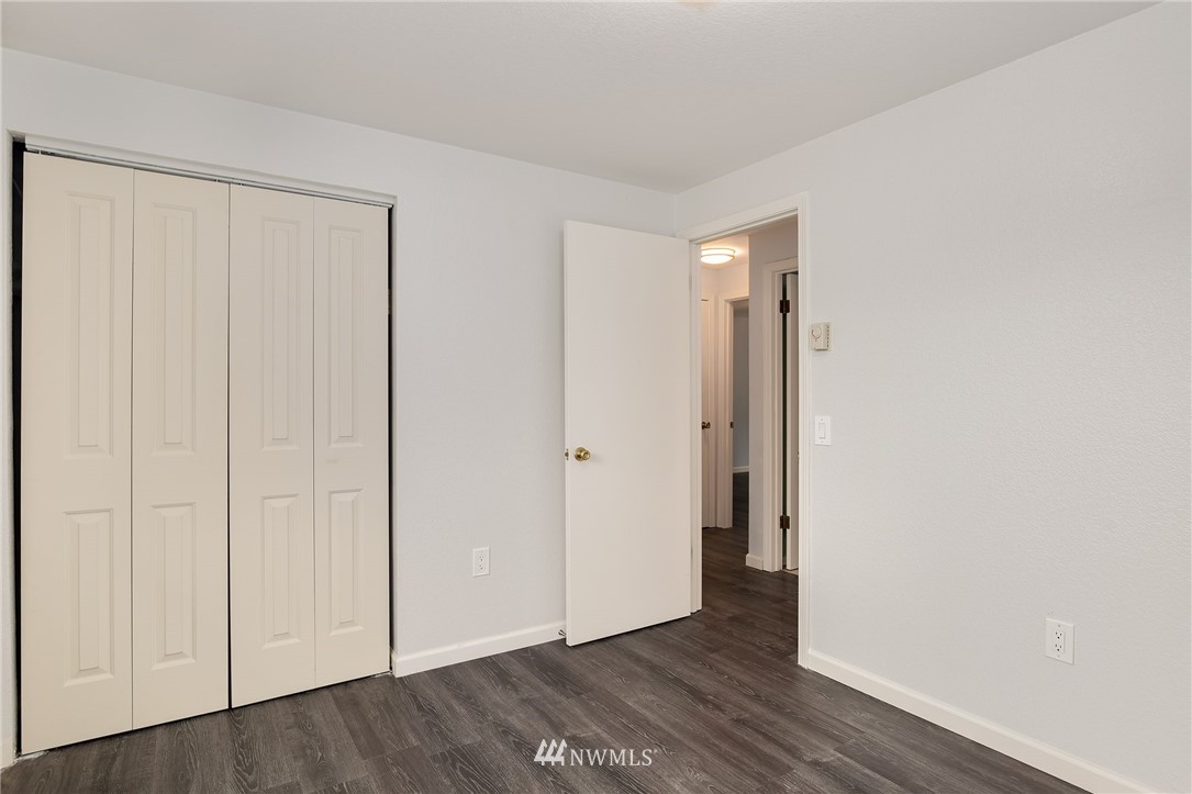1233 227th Place Southwest Bothell, WA 98021 - Photo 14 of 25