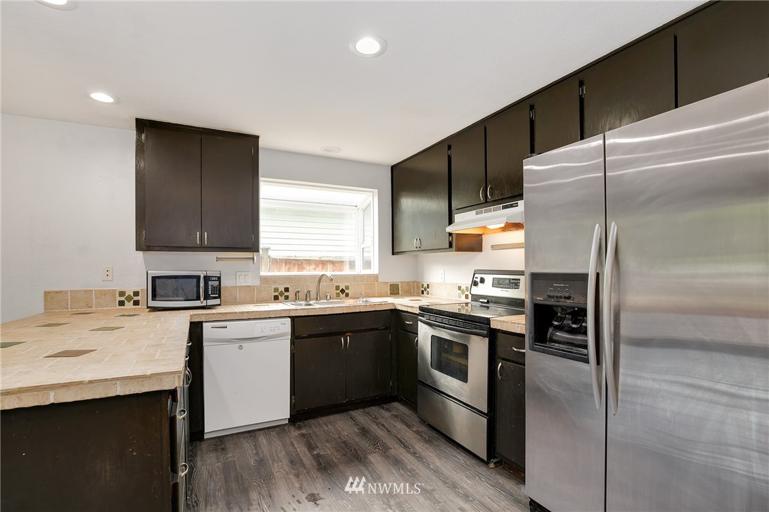 1233 227th Place Southwest Bothell, WA 98021 - Photo 9 of 25