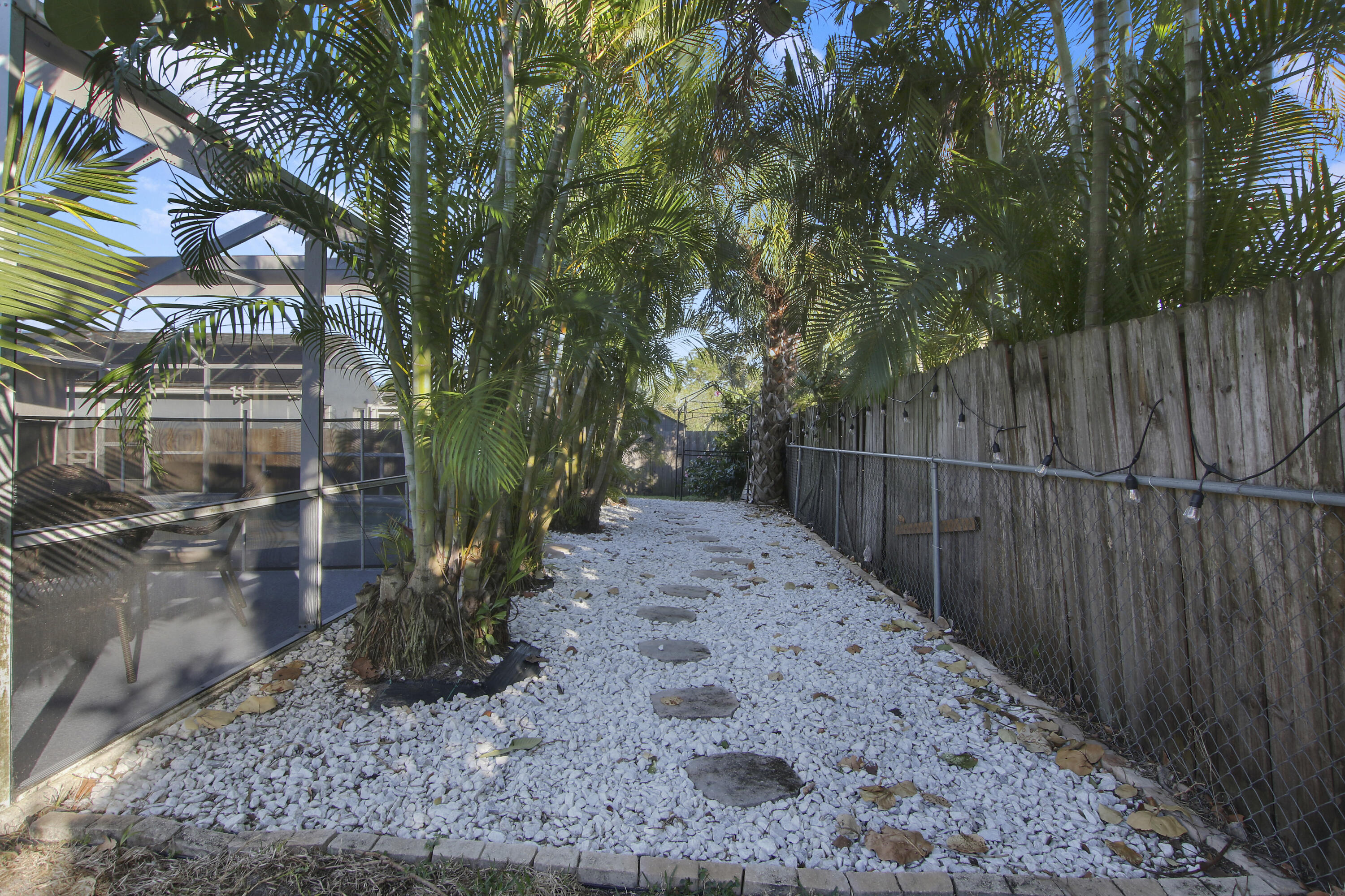 2290 Southwest Natema Road Port St. Lucie, FL 34953 - Photo 38 of 41 House1-36