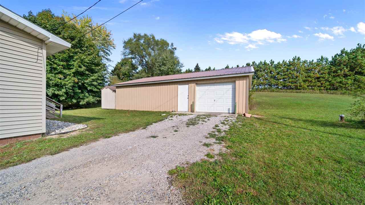 546 North Rusch Road Traverse City, MI 49696 - Photo 22 of 34 1894033-21.JPG