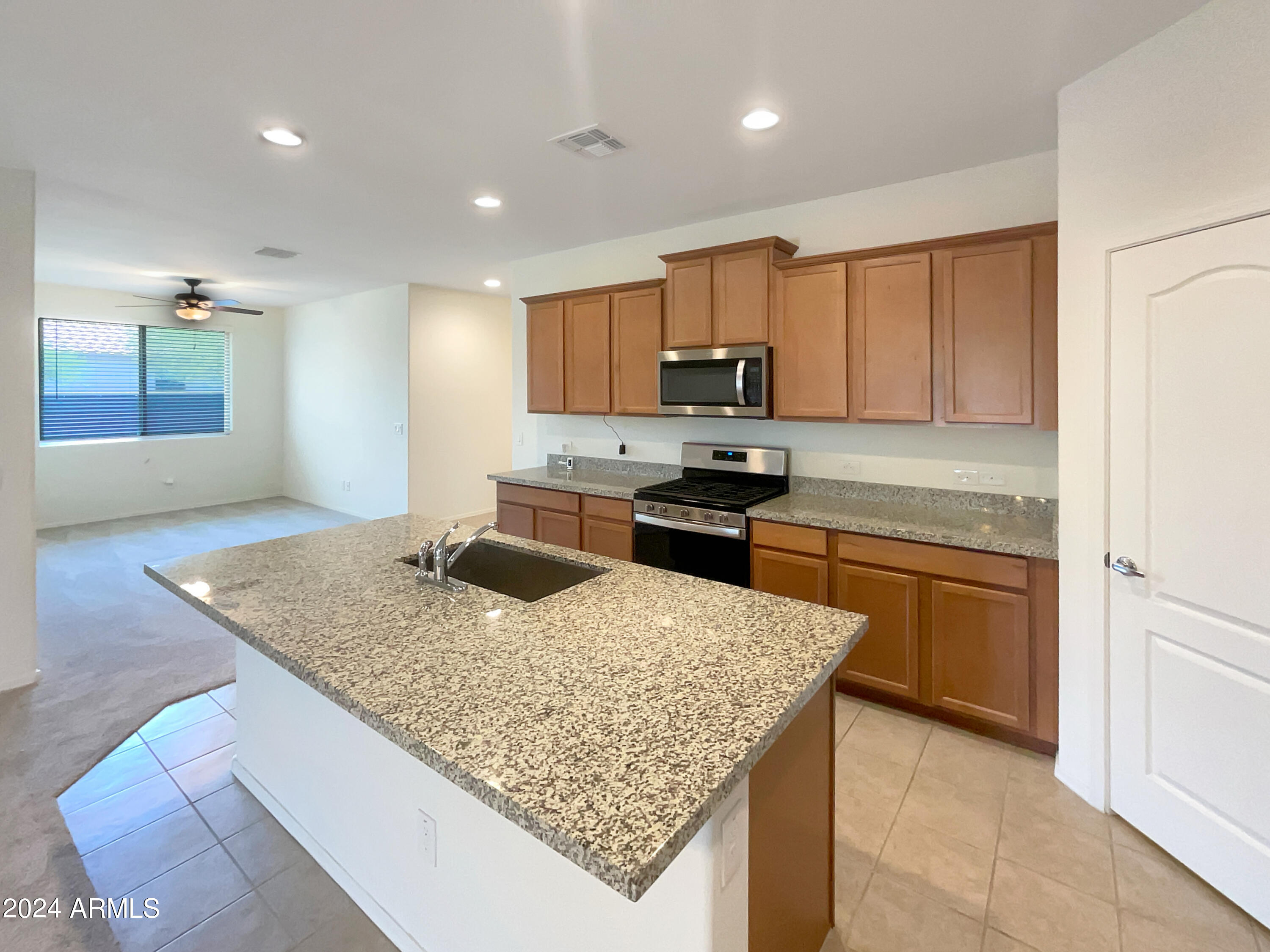 2771 West Apollo Road Phoenix, AZ 85041 - Photo 17 of 28 listing_16