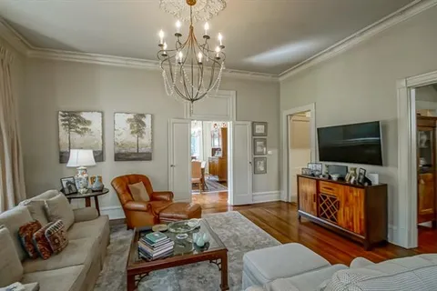 $2,895,000 | 4930 St Charles Avenue, New Orleans, LA 70115