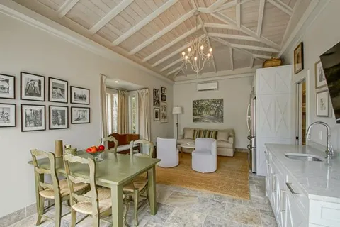 $2,895,000 | 4930 St Charles Avenue, New Orleans, LA 70115