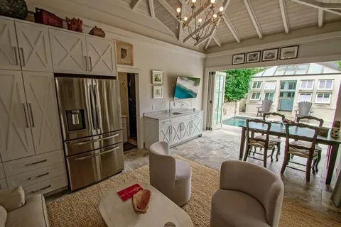 $2,895,000 | 4930 St Charles Avenue, New Orleans, LA 70115