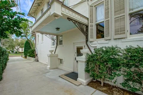 $2,895,000 | 4930 St Charles Avenue, New Orleans, LA 70115