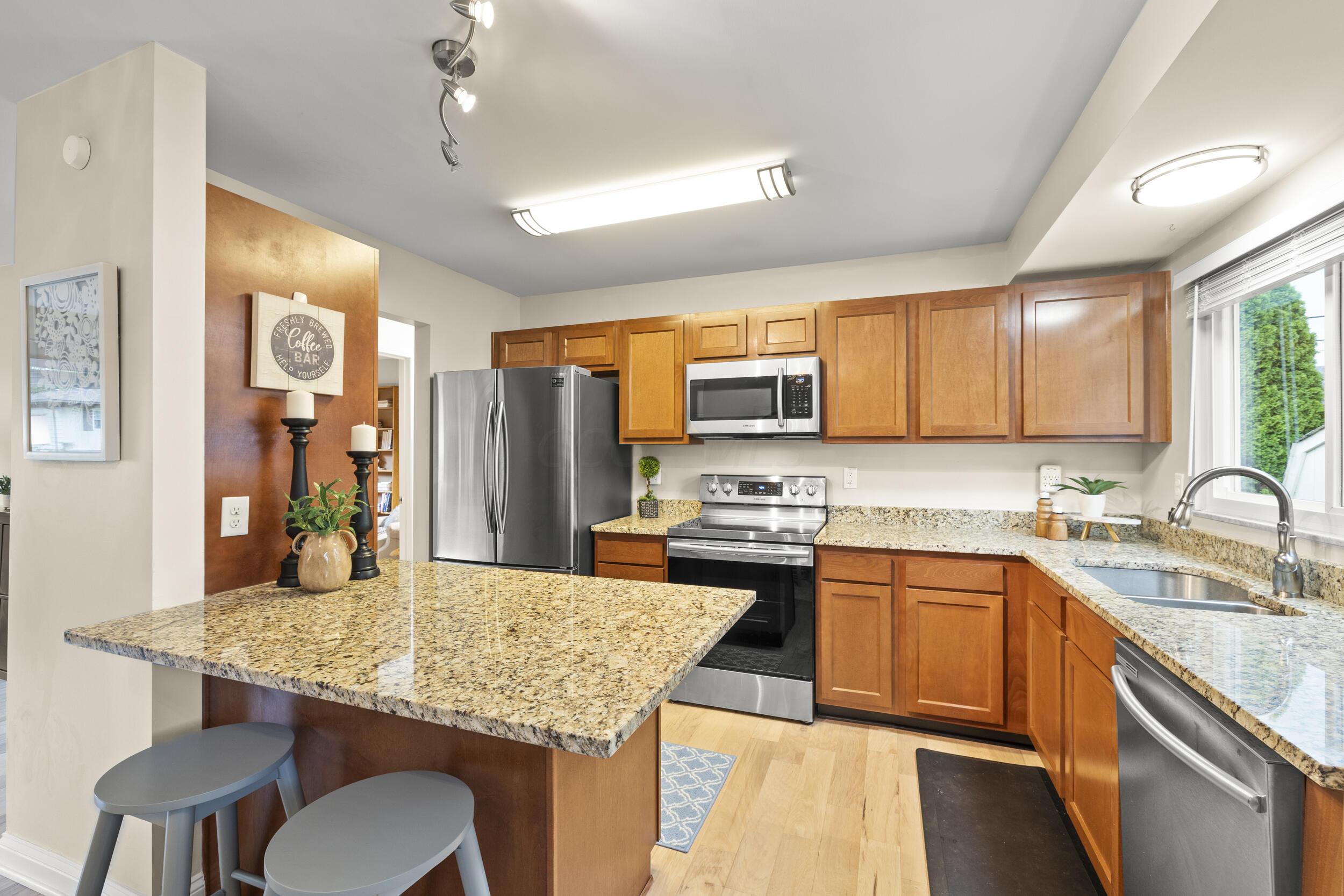 5672 Norcross Road Columbus, OH 43229 - Photo 13 of 38 13_kitchen 01