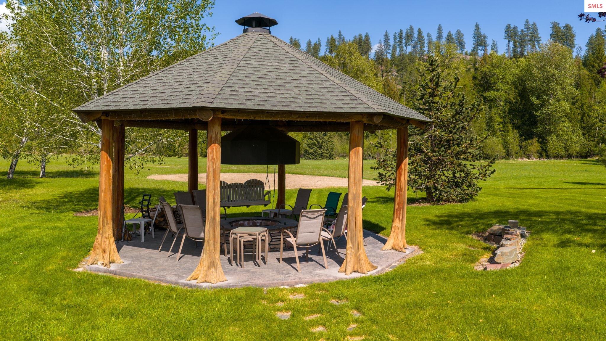 289 Gold Road Naples, ID 83847 - Photo 69 of 98 Gallery Image 69
